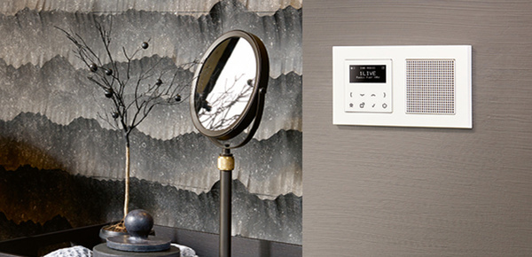 JUNG Smart Radio DAB+ bei ELGRO GmbH in Ottobrunn